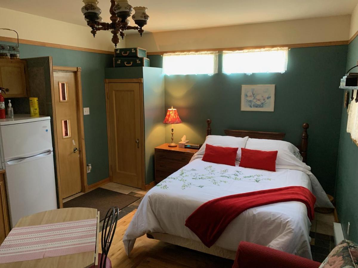 דירות רוברבאל Chez Odette, Loft Intime מראה חיצוני תמונה